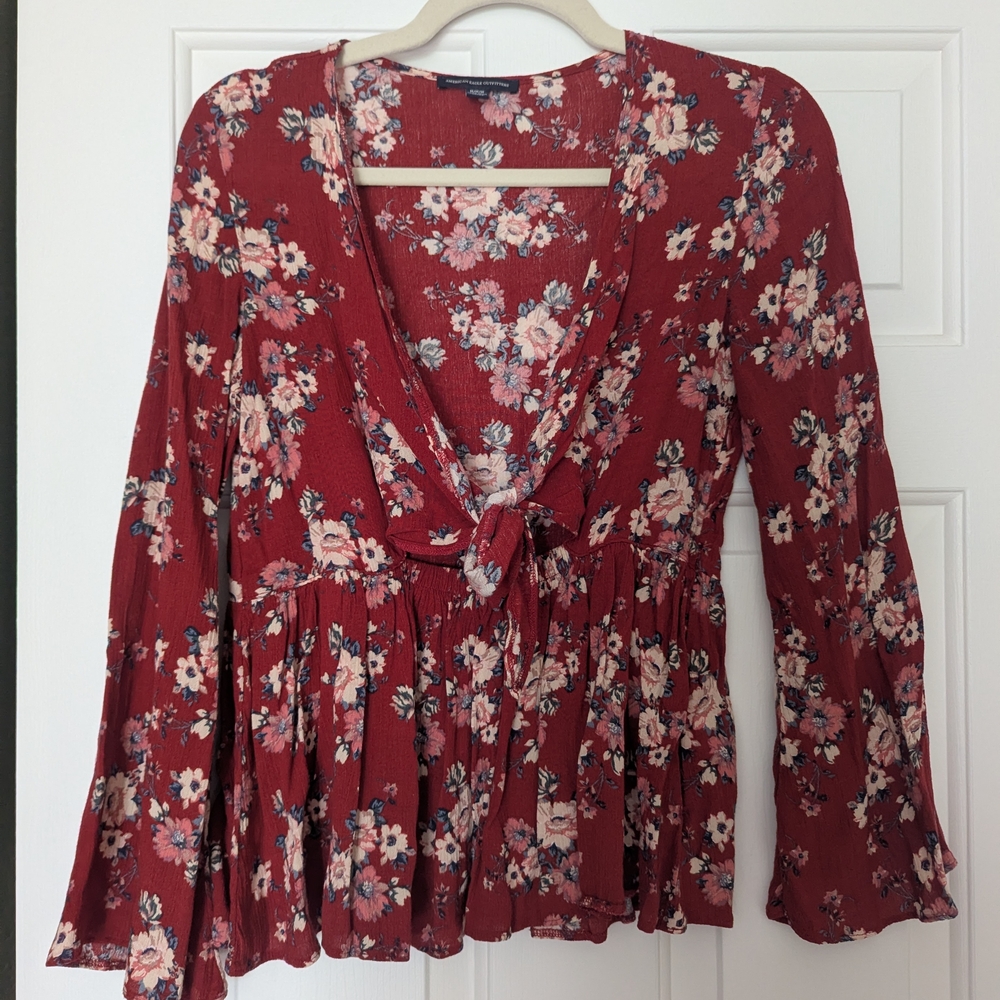 American Eagle Floral Peplum Long Sleeve Pheasant Top